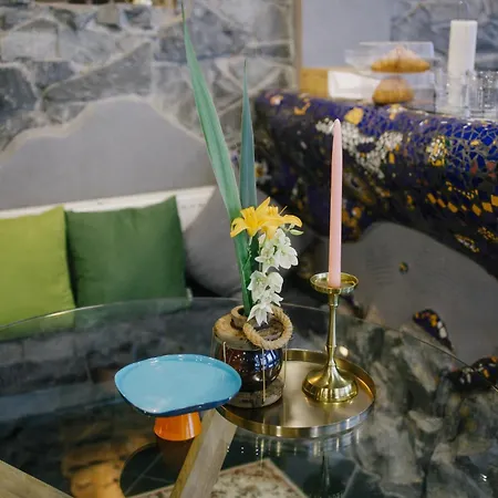 Gaudi Apartment In Львов Экстерьер фото